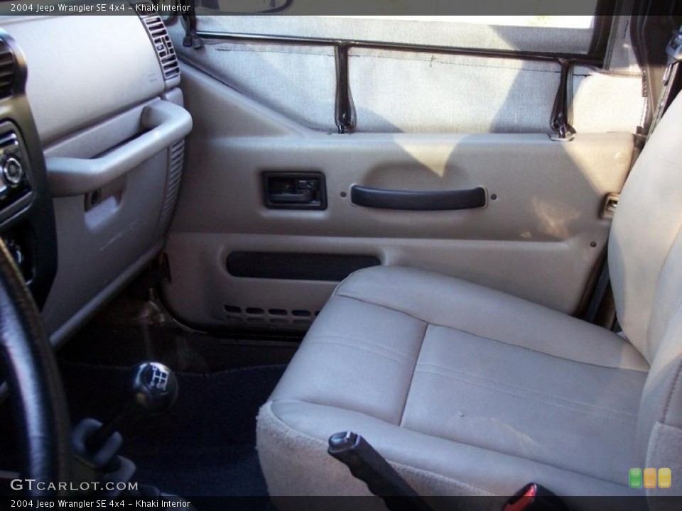 Khaki Interior Photo for the 2004 Jeep Wrangler SE 4x4 #38799227