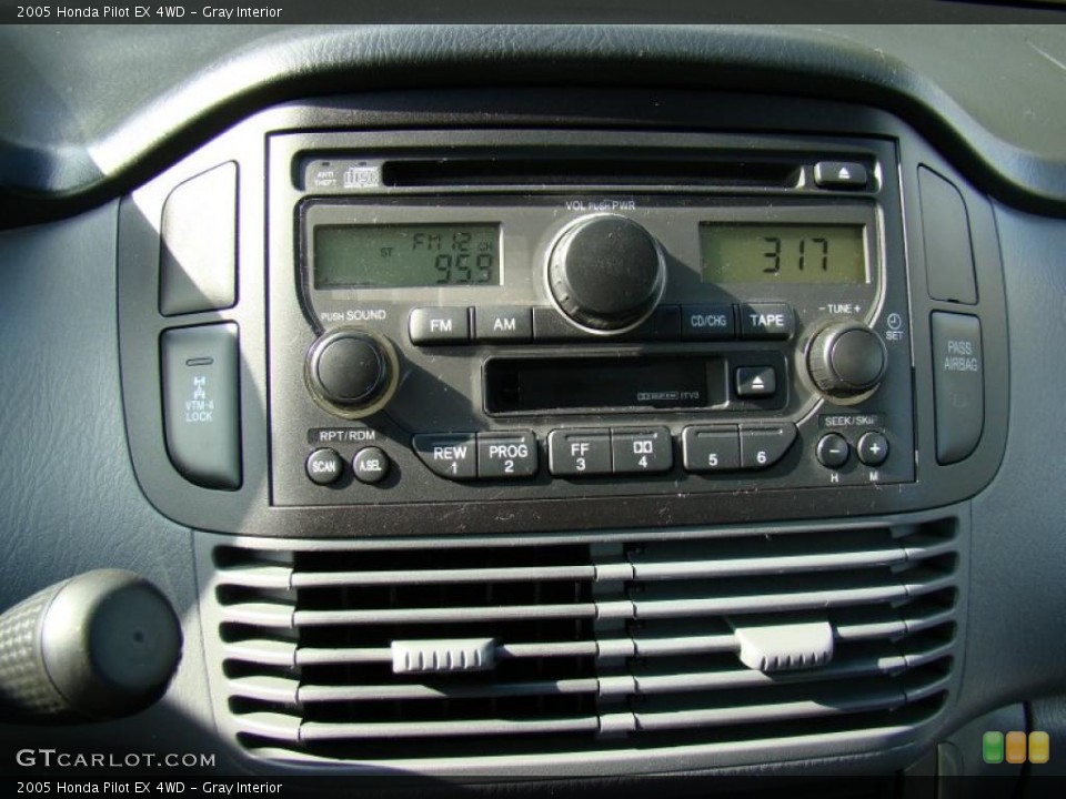 Gray Interior Controls for the 2005 Honda Pilot EX 4WD #38802824