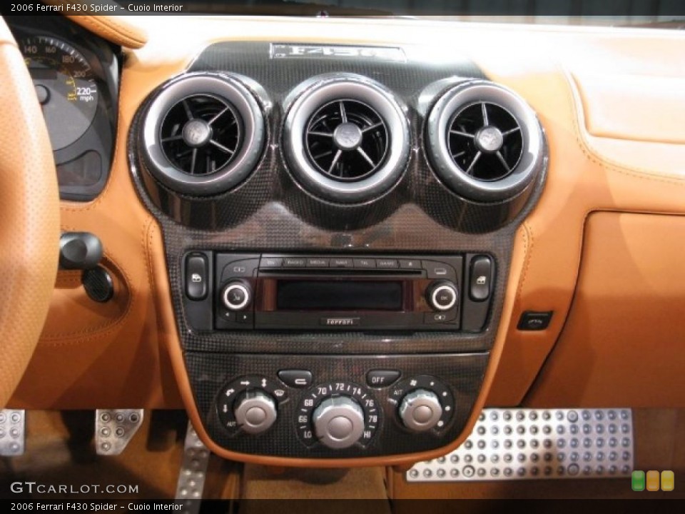 Cuoio Interior Controls for the 2006 Ferrari F430 Spider #38803360