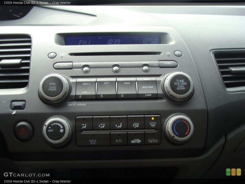 Gray Interior Controls for the 2009 Honda Civic EX-L Sedan #38804948