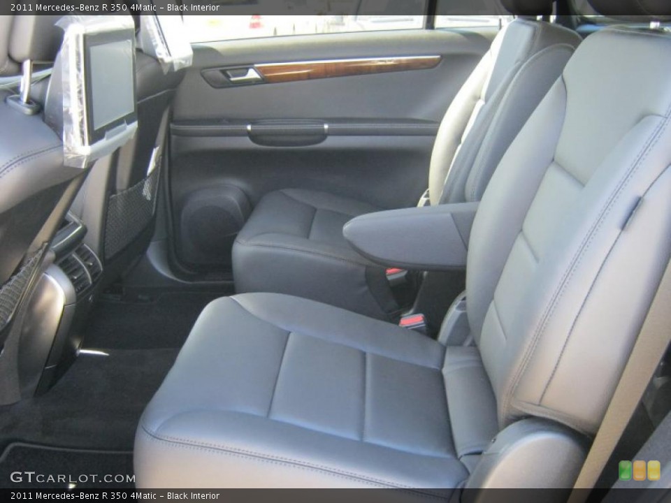 Black Interior Photo for the 2011 Mercedes-Benz R 350 4Matic #38805240