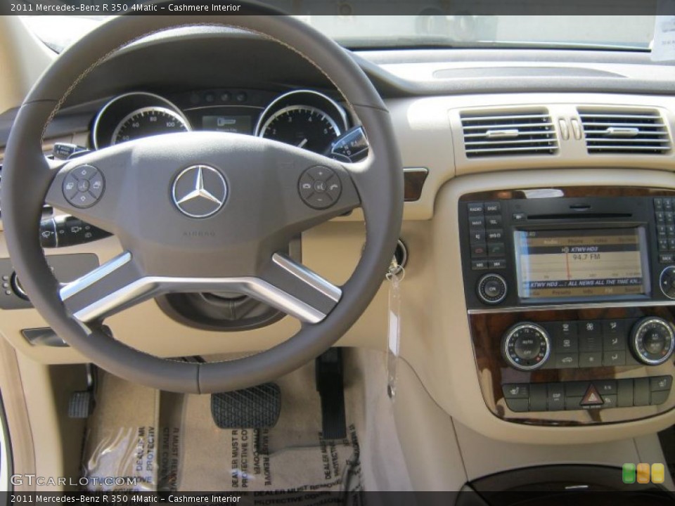 Cashmere Interior Photo for the 2011 Mercedes-Benz R 350 4Matic #38805560