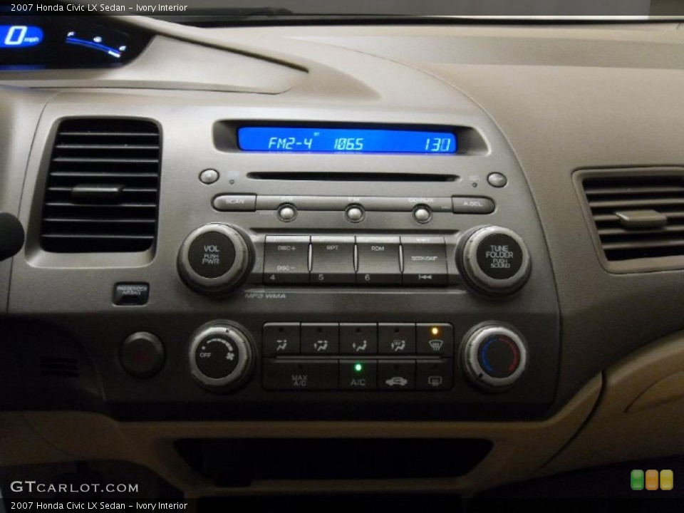 Ivory Interior Controls for the 2007 Honda Civic LX Sedan #38806484