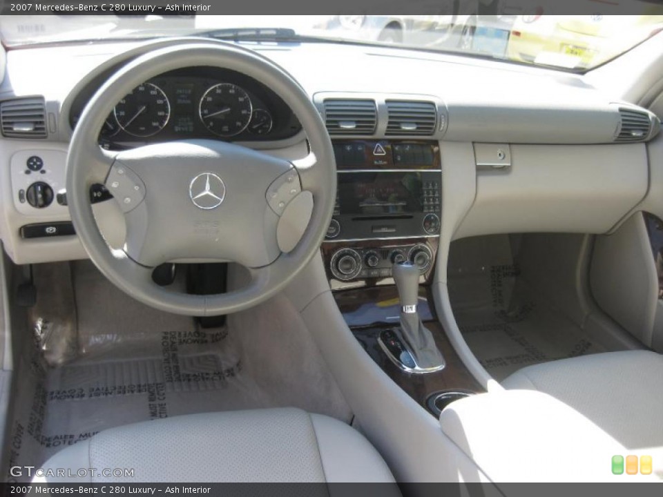 Ash Interior Photo for the 2007 Mercedes-Benz C 280 Luxury #38808488