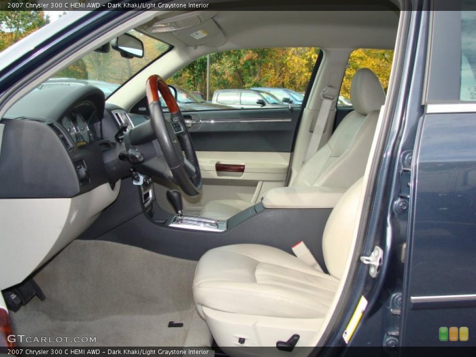 Dark Khaki/Light Graystone Interior Photo for the 2007 Chrysler 300 C HEMI AWD #38811696
