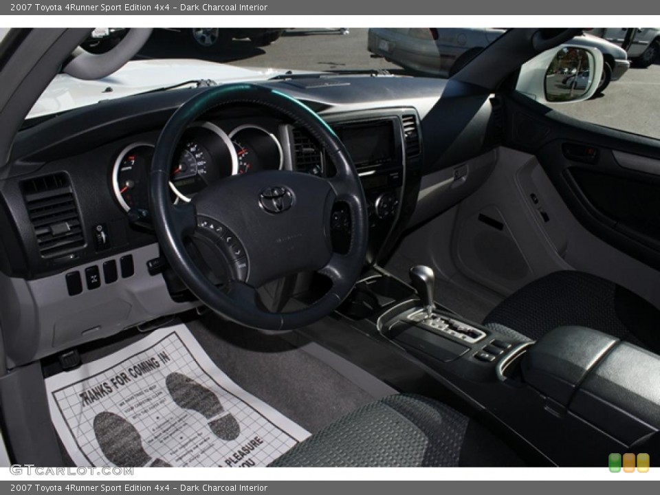 Dark Charcoal Interior Photo for the 2007 Toyota 4Runner Sport Edition 4x4 #38812540