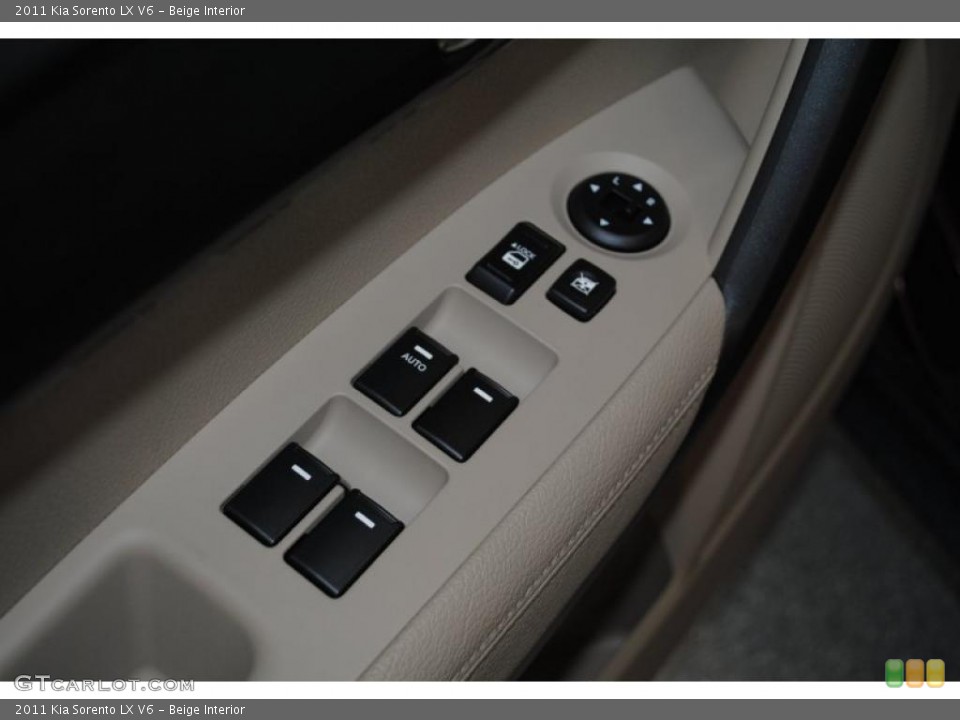 Beige Interior Controls for the 2011 Kia Sorento LX V6 #38814256