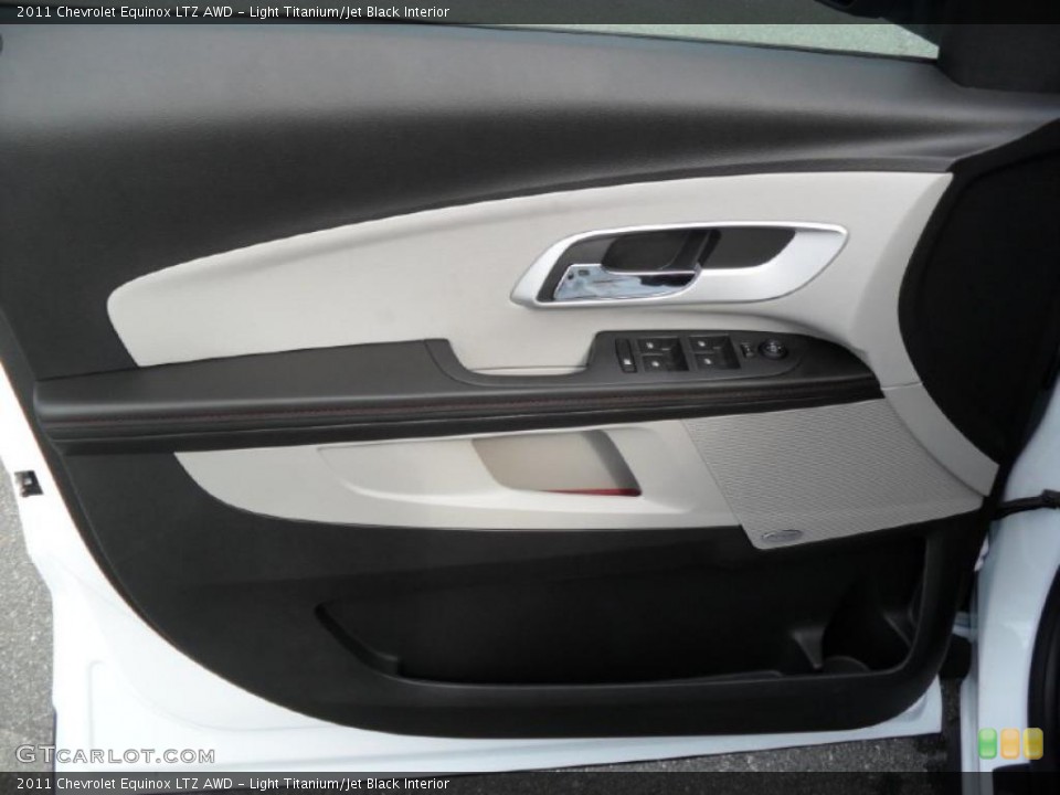 Light Titanium/Jet Black Interior Door Panel for the 2011 Chevrolet Equinox LTZ AWD #38814996