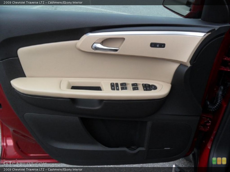 Cashmere/Ebony Interior Door Panel for the 2009 Chevrolet Traverse LTZ #38815428