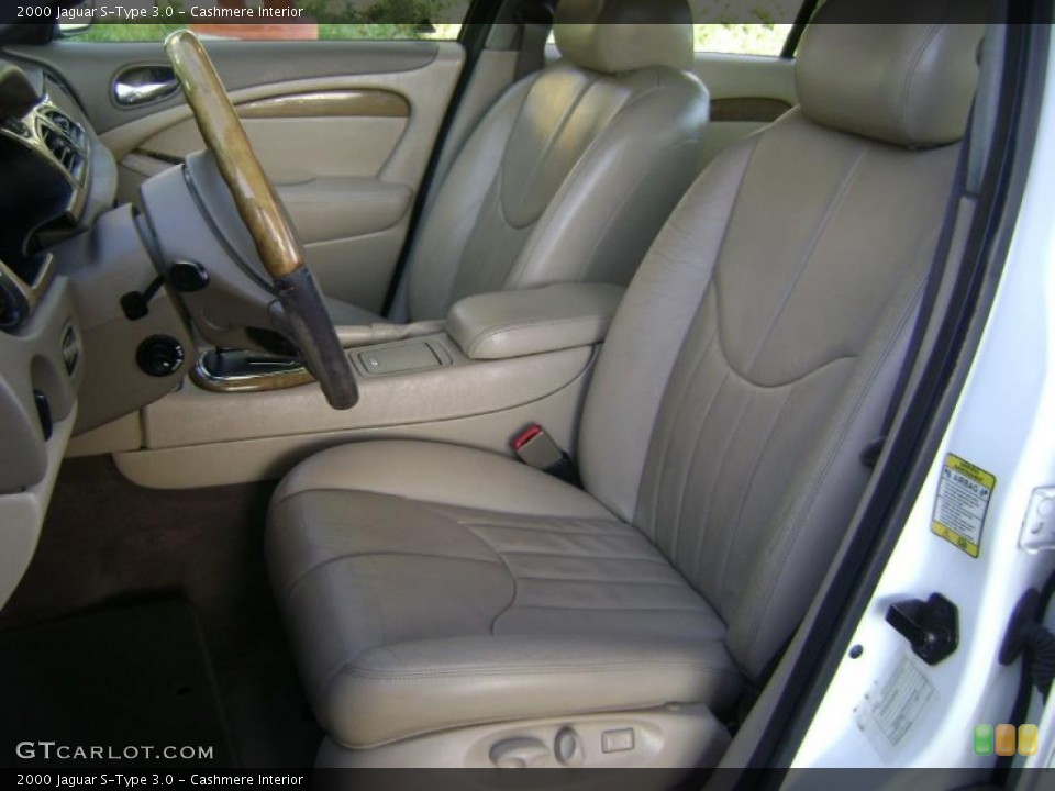 Cashmere Interior Photo for the 2000 Jaguar S-Type 3.0 #38817776