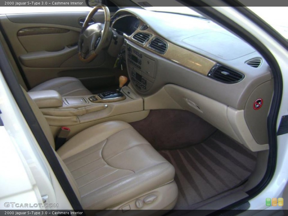 Cashmere Interior Photo for the 2000 Jaguar S-Type 3.0 #38817836