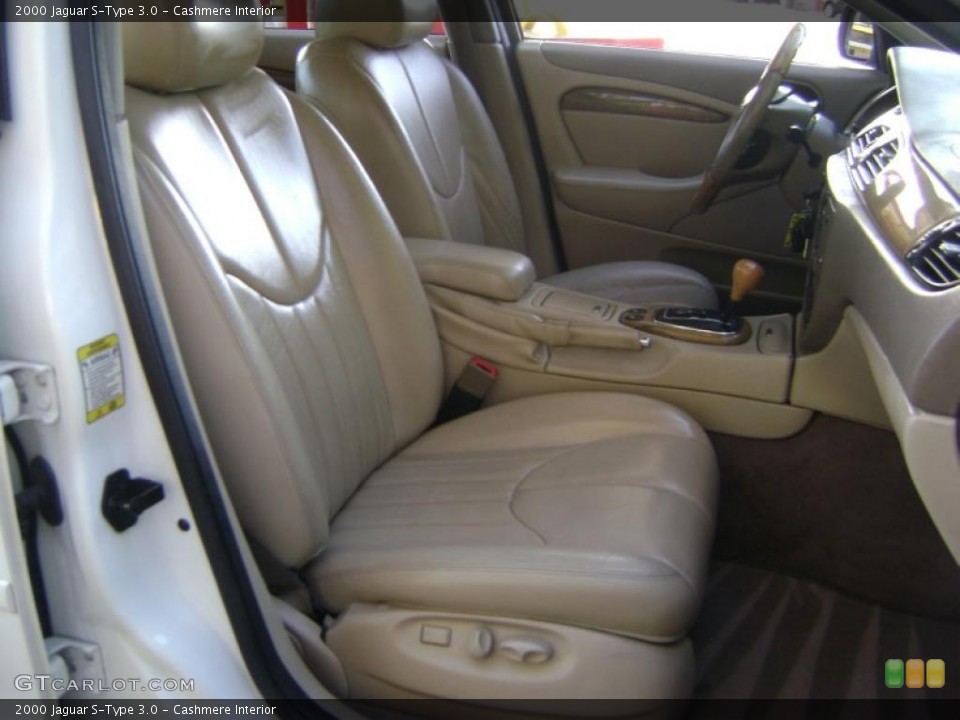 Cashmere Interior Photo for the 2000 Jaguar S-Type 3.0 #38817852