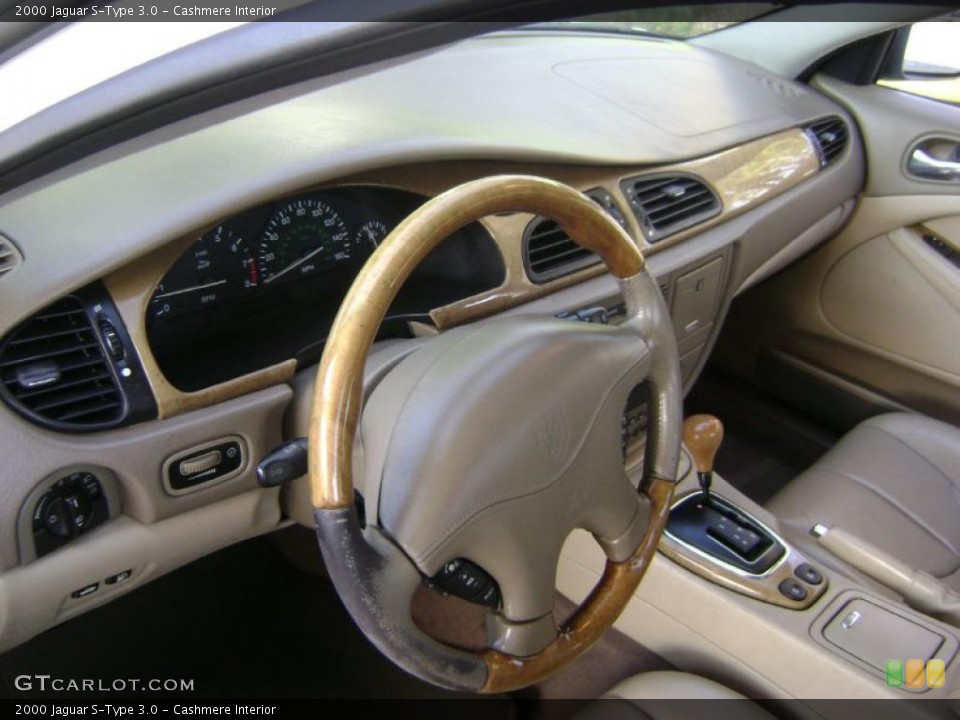 Cashmere Interior Dashboard for the 2000 Jaguar S-Type 3.0 #38817952