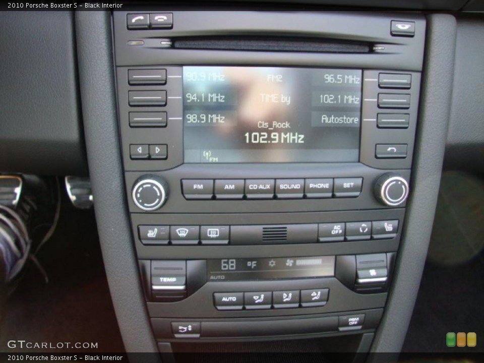 Black Interior Controls for the 2010 Porsche Boxster S #38823452