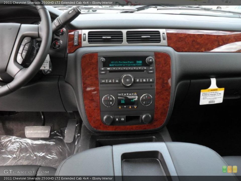 Ebony Interior Controls for the 2011 Chevrolet Silverado 2500HD LTZ Extended Cab 4x4 #38825416