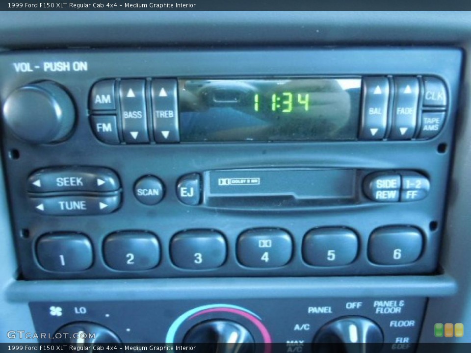 Medium Graphite Interior Controls for the 1999 Ford F150 XLT Regular Cab 4x4 #38827240