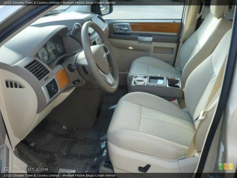 Medium Pebble Beige/Cream Interior Photo for the 2010 Chrysler Town & Country Limited #38828248
