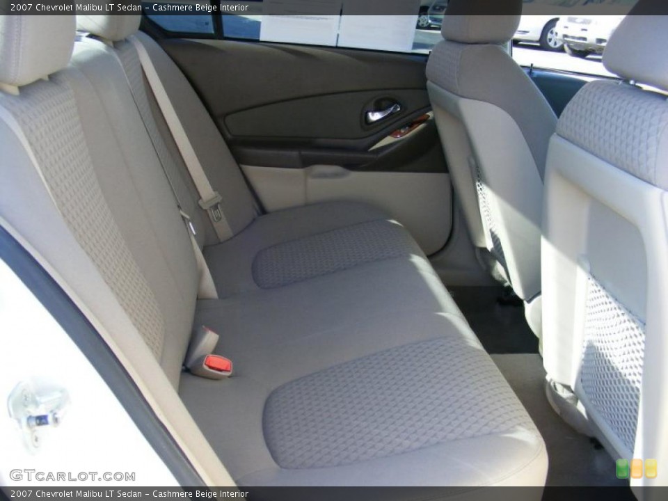 Cashmere Beige Interior Photo for the 2007 Chevrolet Malibu LT Sedan #38829440