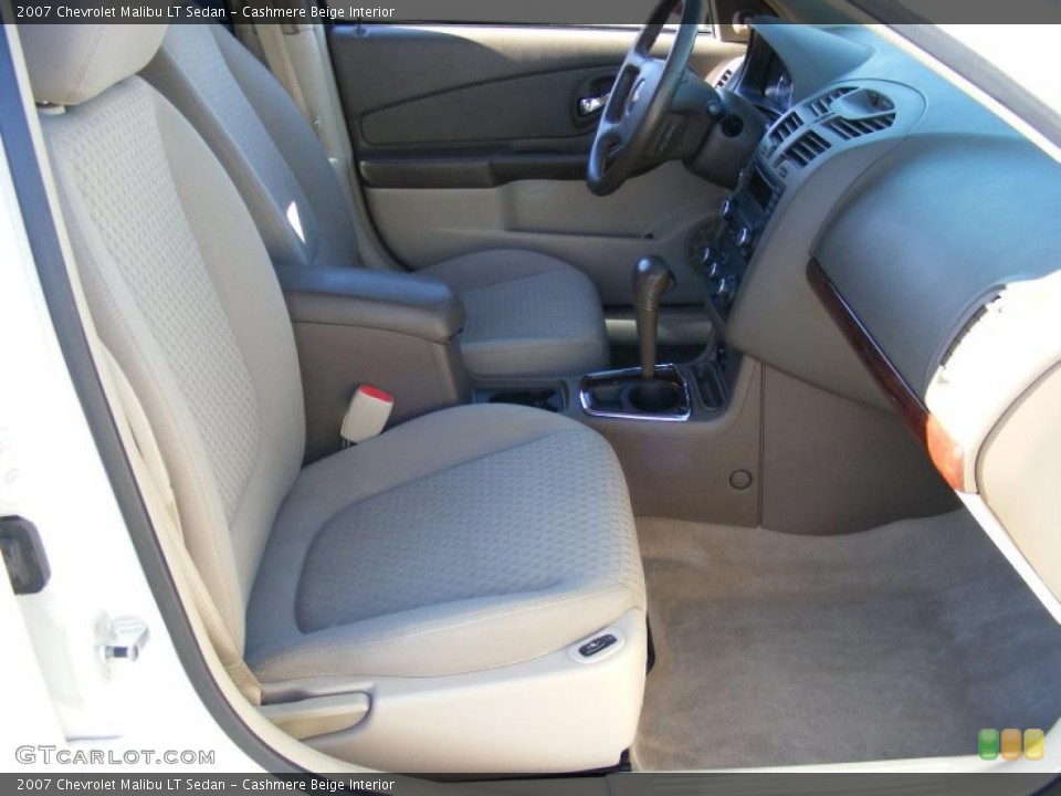 Cashmere Beige Interior Photo for the 2007 Chevrolet Malibu LT Sedan #38829452