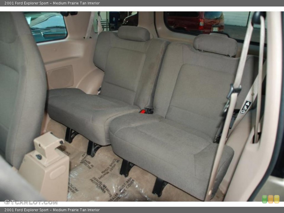 Medium Prairie Tan Interior Photo for the 2001 Ford Explorer Sport #38833352