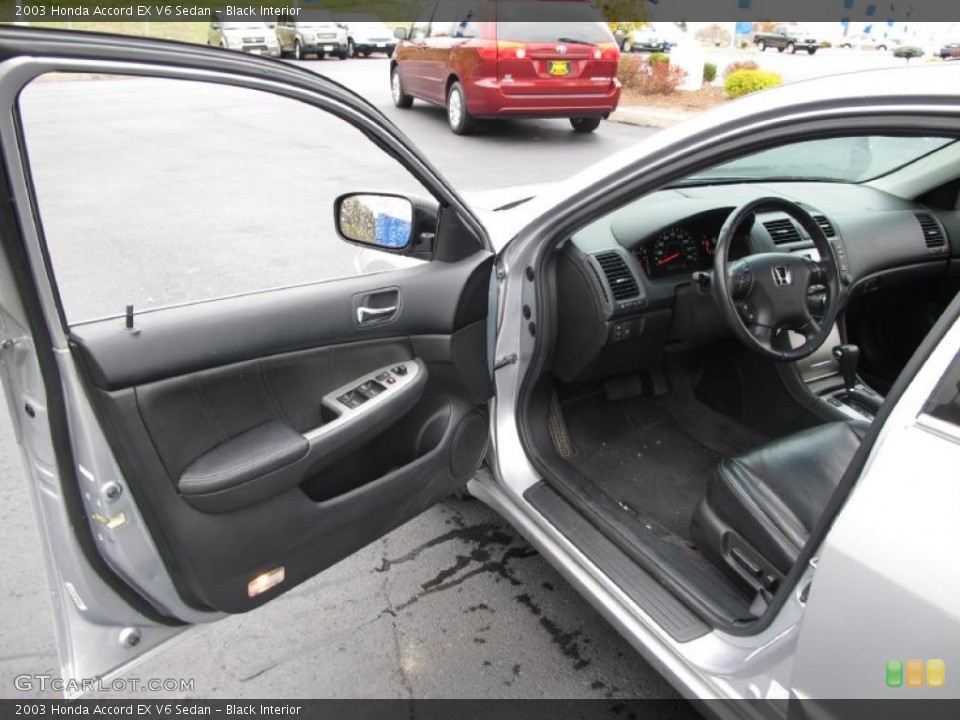 Black Interior Photo for the 2003 Honda Accord EX V6 Sedan #38837280