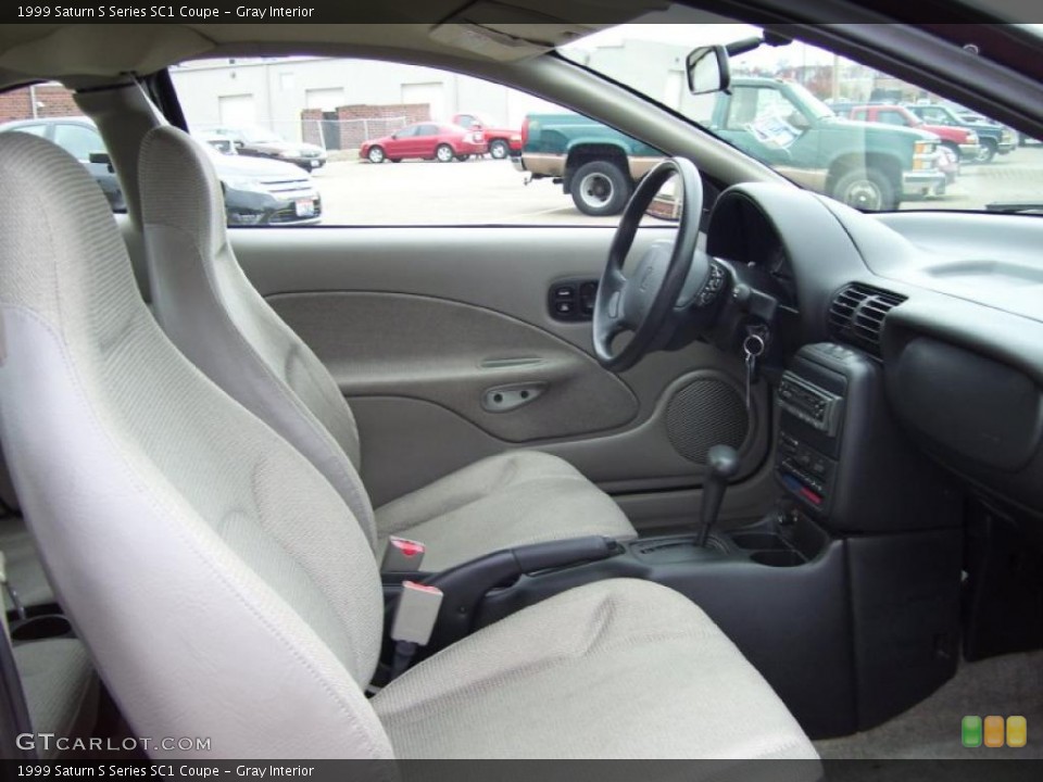 Gray Interior Photo for the 1999 Saturn S Series SC1 Coupe #38841180