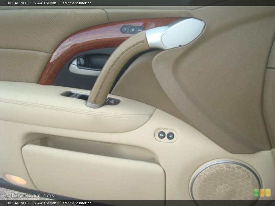 Parchment Interior Door Panel for the 2007 Acura RL 3.5 AWD Sedan #38848220