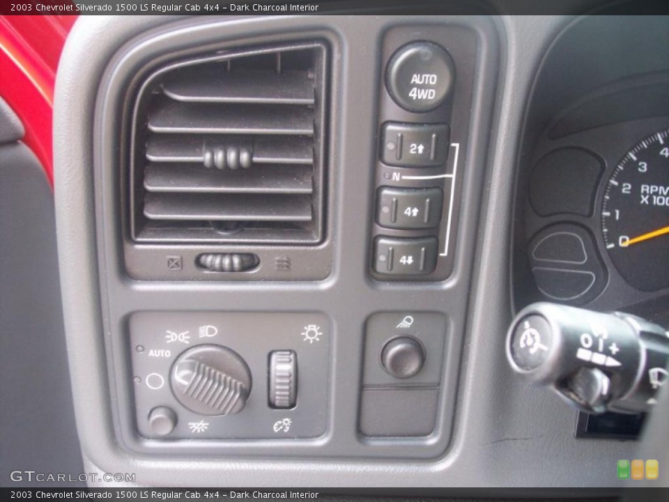Dark Charcoal Interior Controls for the 2003 Chevrolet Silverado 1500 LS Regular Cab 4x4 #38850268