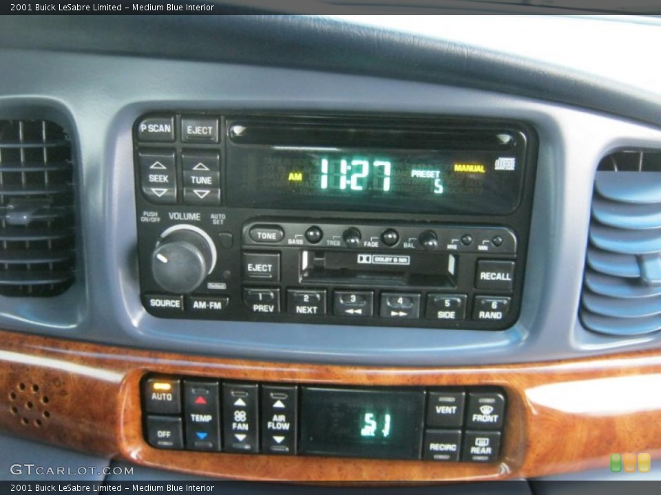 Medium Blue Interior Controls for the 2001 Buick LeSabre Limited #38850628