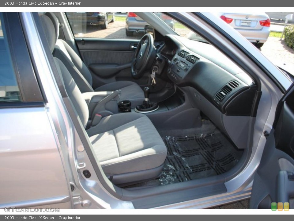 Gray Interior Photo for the 2003 Honda Civic LX Sedan #38856288
