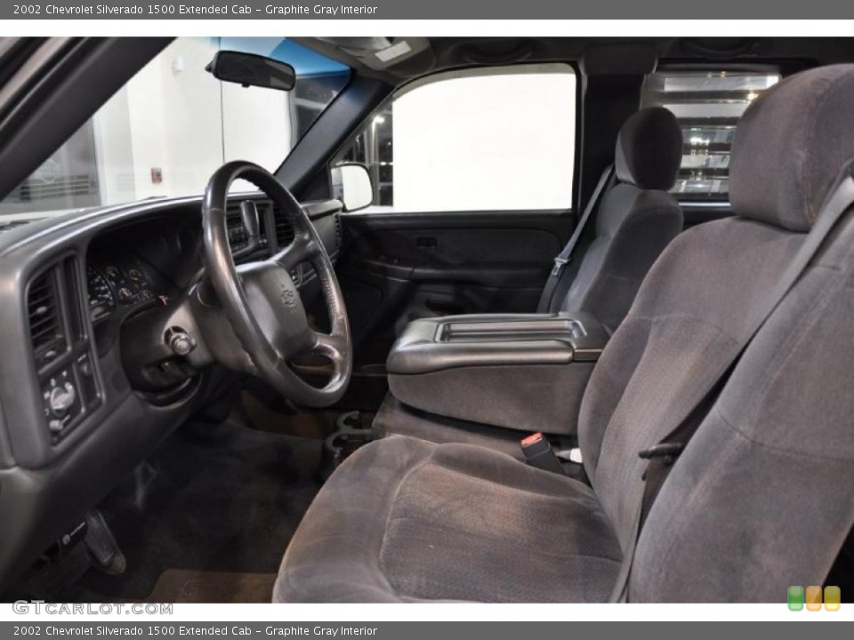 Graphite Gray Interior Photo for the 2002 Chevrolet Silverado 1500 Extended Cab #38861024