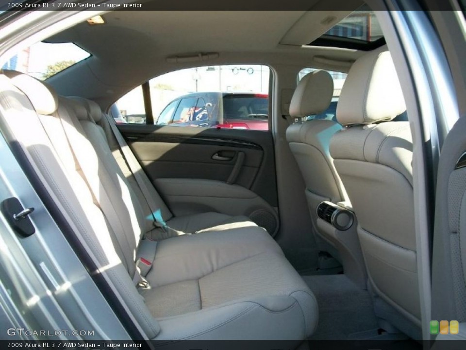 Taupe Interior Photo for the 2009 Acura RL 3.7 AWD Sedan #38863048