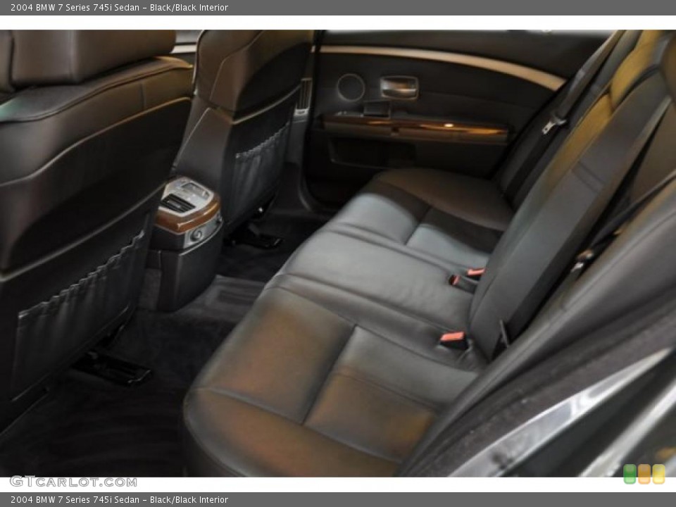 Black/Black Interior Photo for the 2004 BMW 7 Series 745i Sedan #38870872
