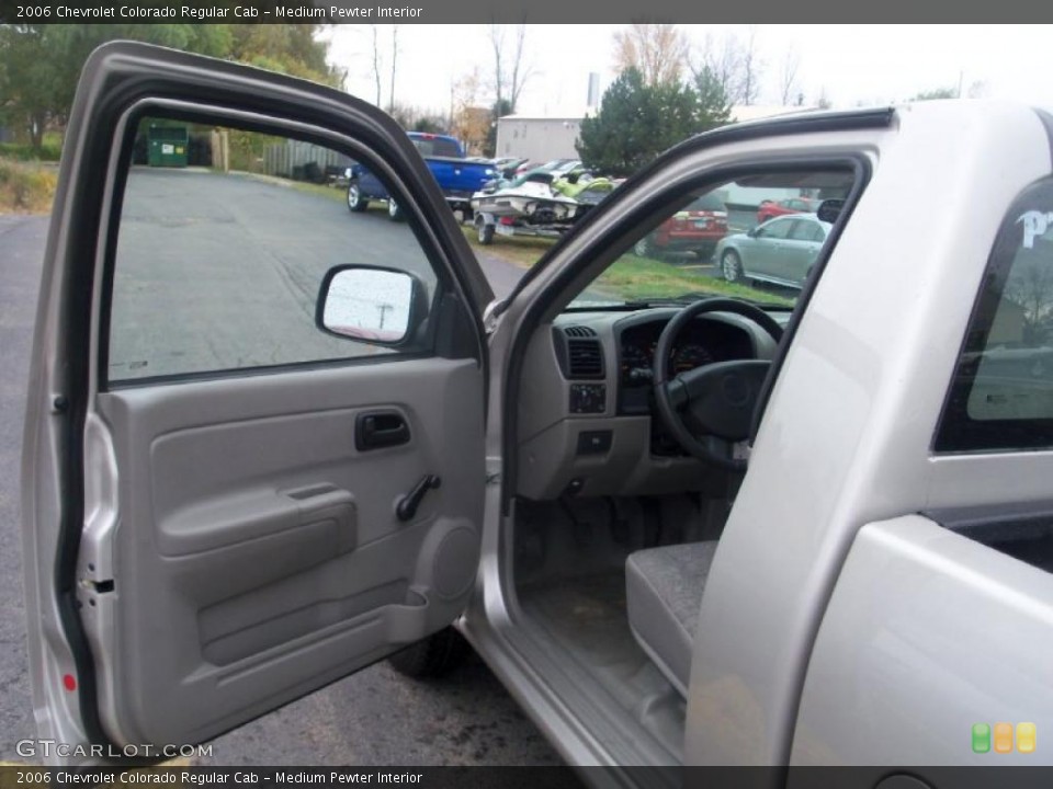 Medium Pewter Interior Door Panel for the 2006 Chevrolet Colorado Regular Cab #38871408