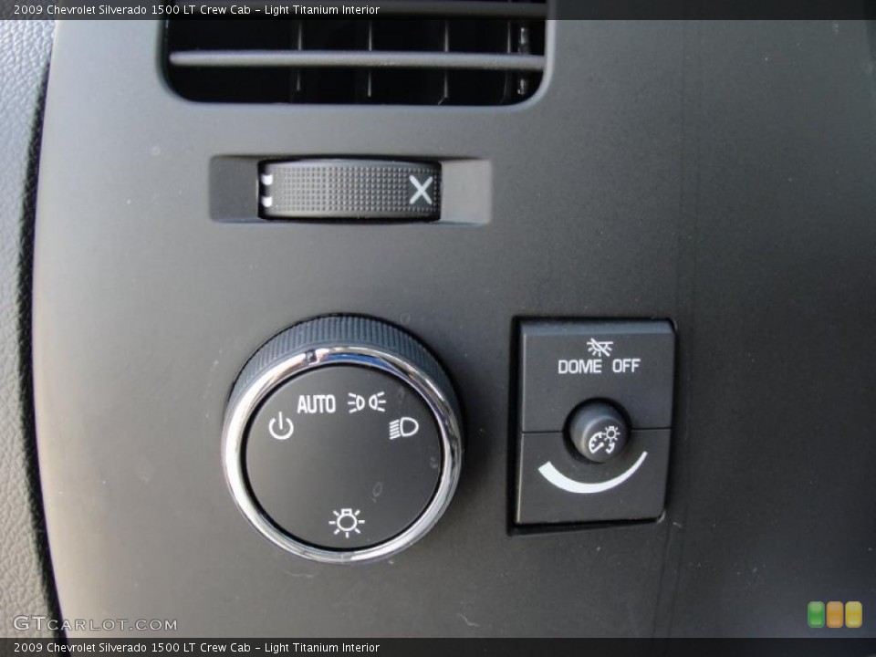 Light Titanium Interior Controls for the 2009 Chevrolet Silverado 1500 LT Crew Cab #38878272