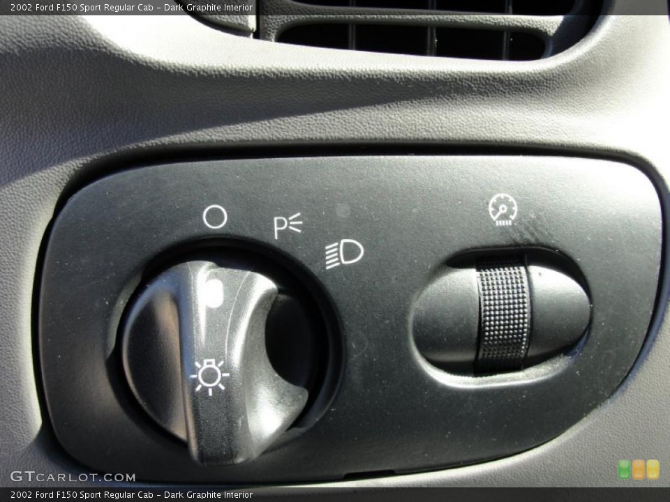 Dark Graphite Interior Controls for the 2002 Ford F150 Sport Regular Cab #38878860