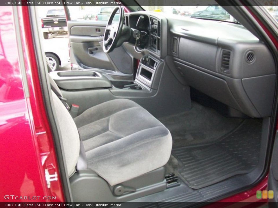 Dark Titanium Interior Dashboard for the 2007 GMC Sierra 1500 Classic SLE Crew Cab #38880596
