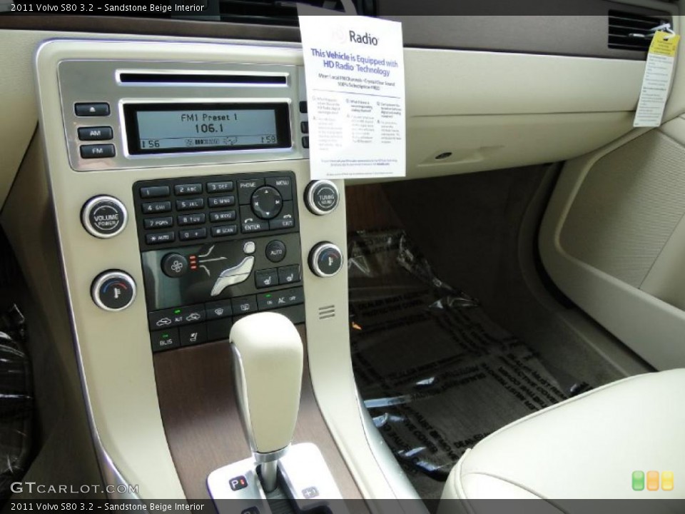 Sandstone Beige Interior Controls for the 2011 Volvo S80 3.2 #38889058