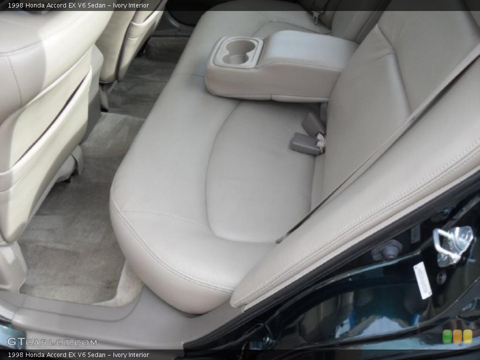 Ivory Interior Photo for the 1998 Honda Accord EX V6 Sedan #38889318