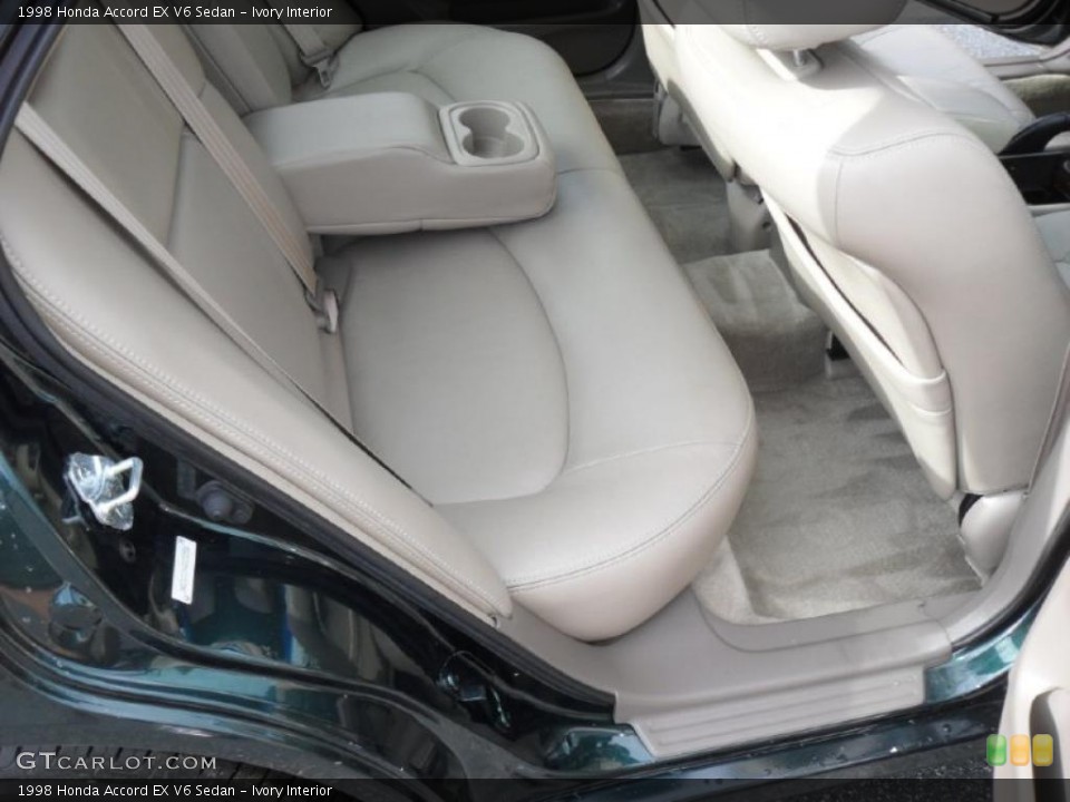 Ivory Interior Photo for the 1998 Honda Accord EX V6 Sedan #38889410