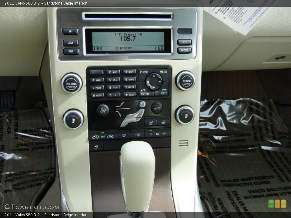 Sandstone Beige Interior Controls for the 2011 Volvo S80 3.2 #38890006