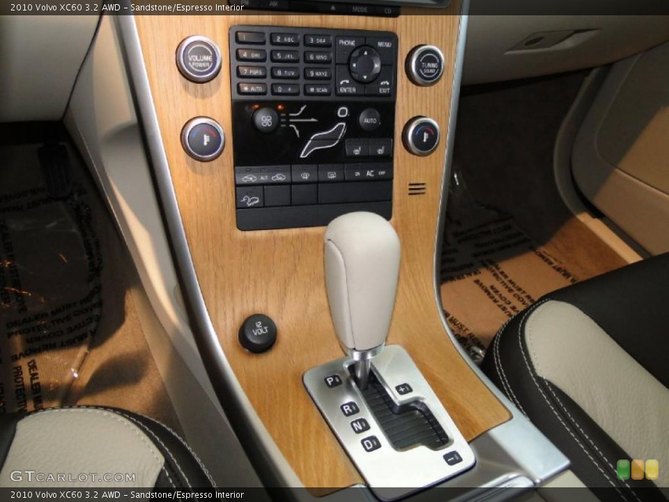 Sandstone/Espresso Interior Transmission for the 2010 Volvo XC60 3.2 AWD #38891150