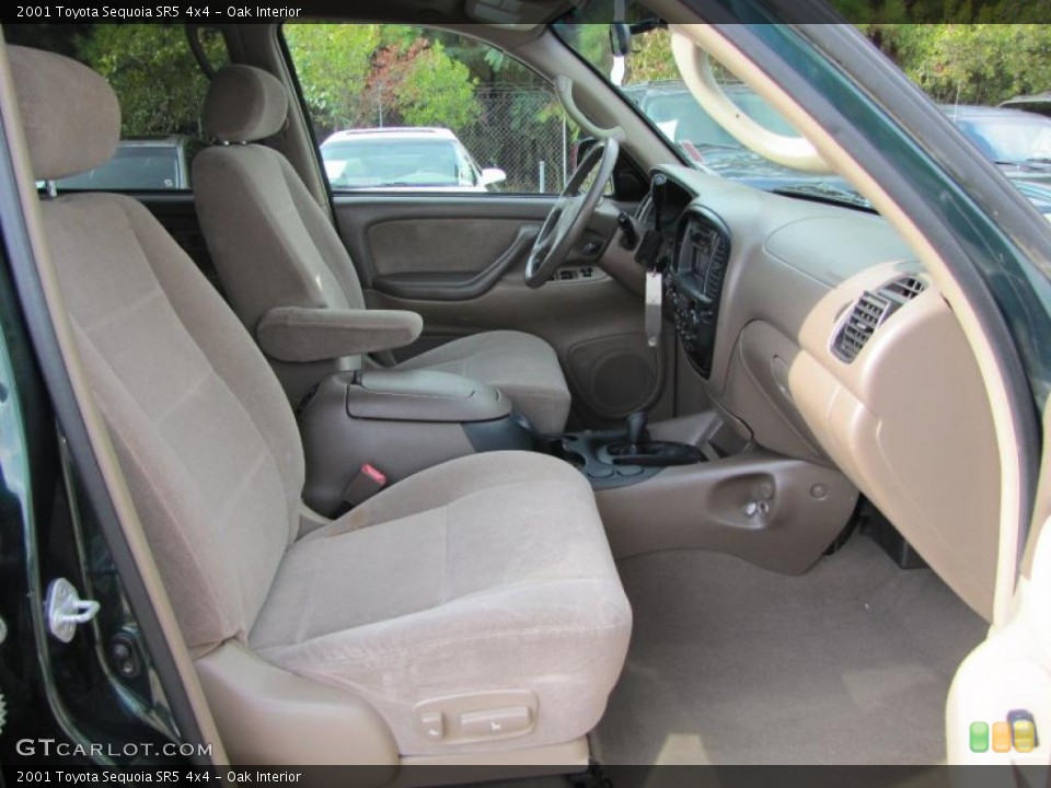 Oak Interior Photo for the 2001 Toyota Sequoia SR5 4x4 #38895042