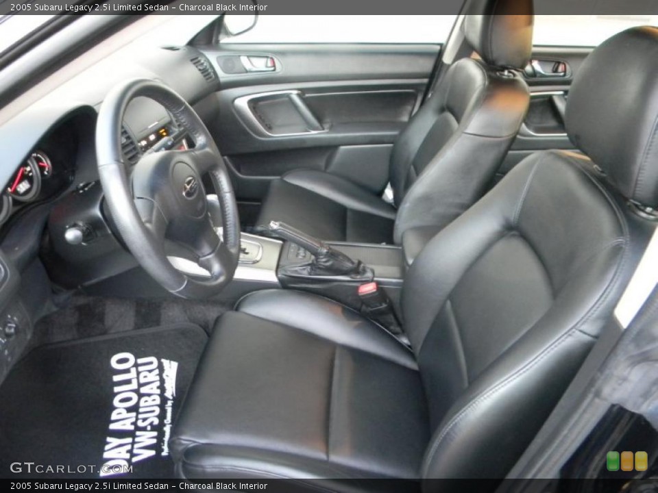 Charcoal Black Interior Photo for the 2005 Subaru Legacy 2.5i Limited Sedan #38901706