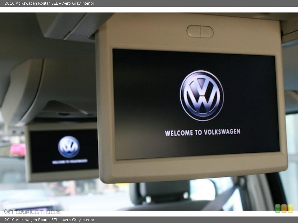 Aero Gray Interior Controls for the 2010 Volkswagen Routan SEL #38903946
