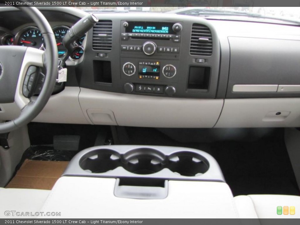 Light Titanium/Ebony Interior Dashboard for the 2011 Chevrolet Silverado 1500 LT Crew Cab #38907062