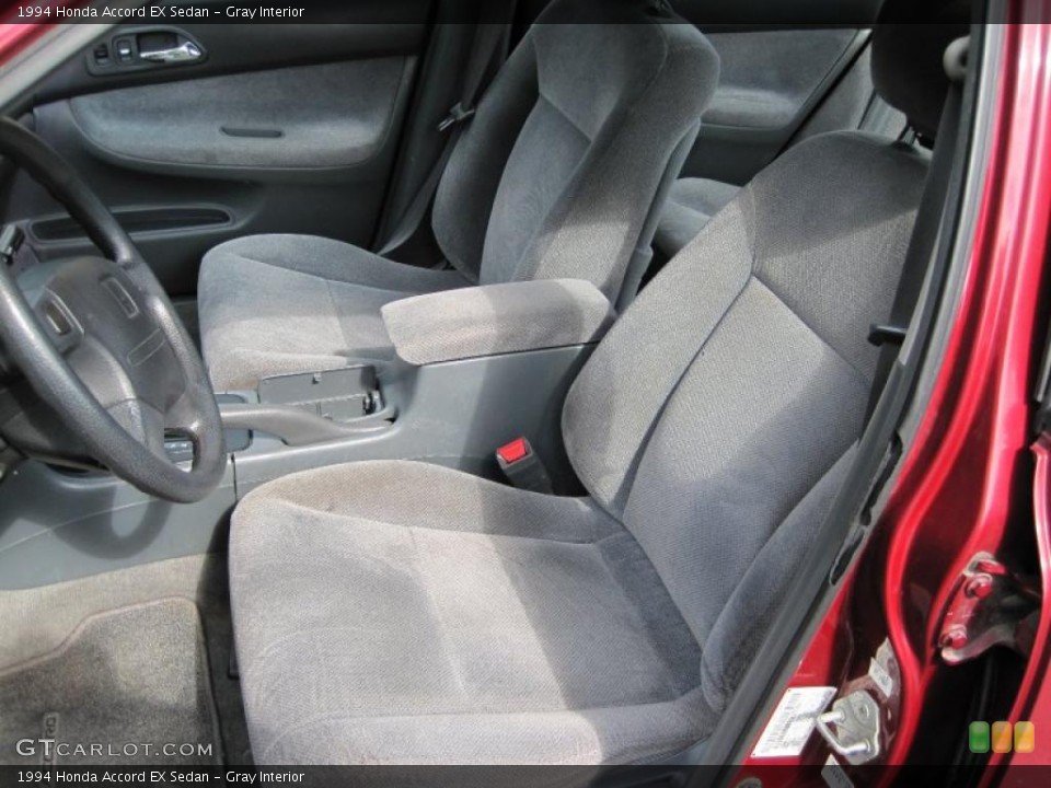 Gray Interior Photo for the 1994 Honda Accord EX Sedan #38907974