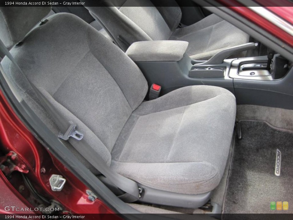 Gray Interior Photo for the 1994 Honda Accord EX Sedan #38908138