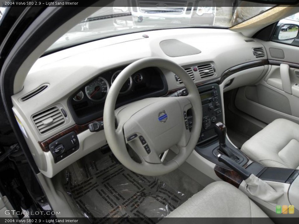 Light Sand Interior Prime Interior for the 2004 Volvo S80 2.9 #38912646