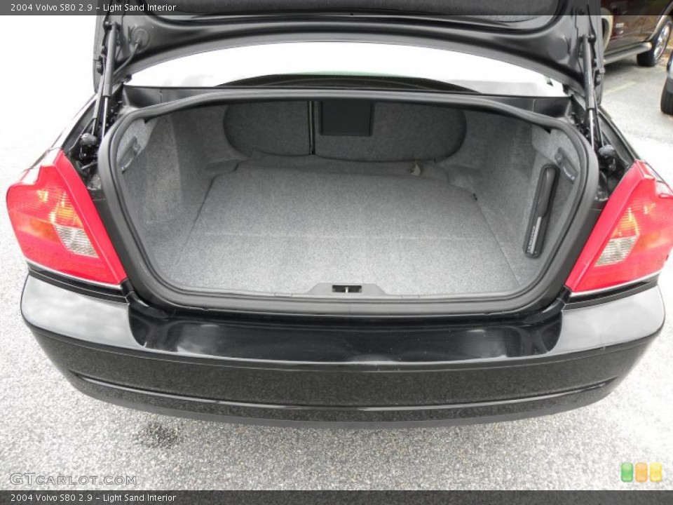 Light Sand Interior Trunk for the 2004 Volvo S80 2.9 #38912762